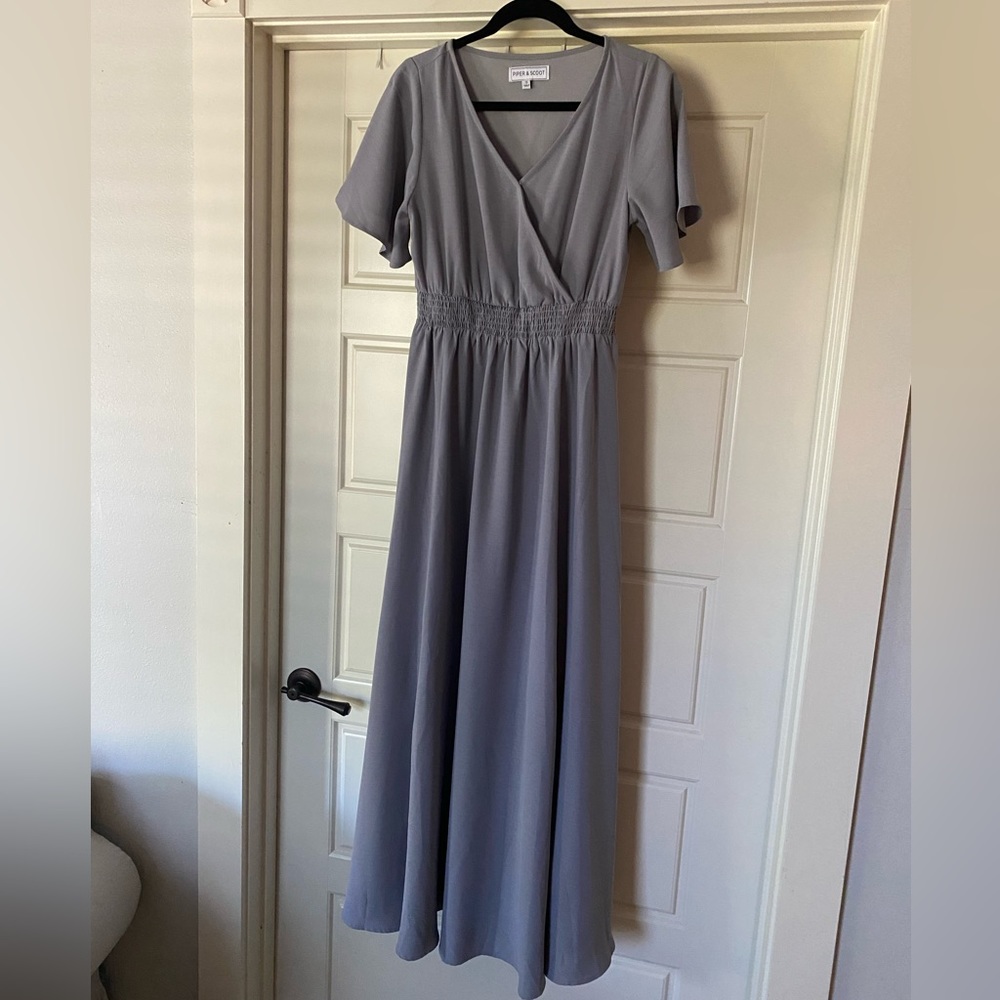 Piper and Scoot brand. Full length dress in gray. Size S. Like new.
